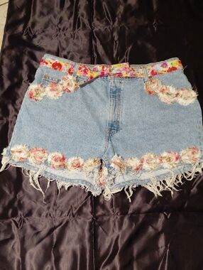 Levi's Floral Trim Denim Shorts